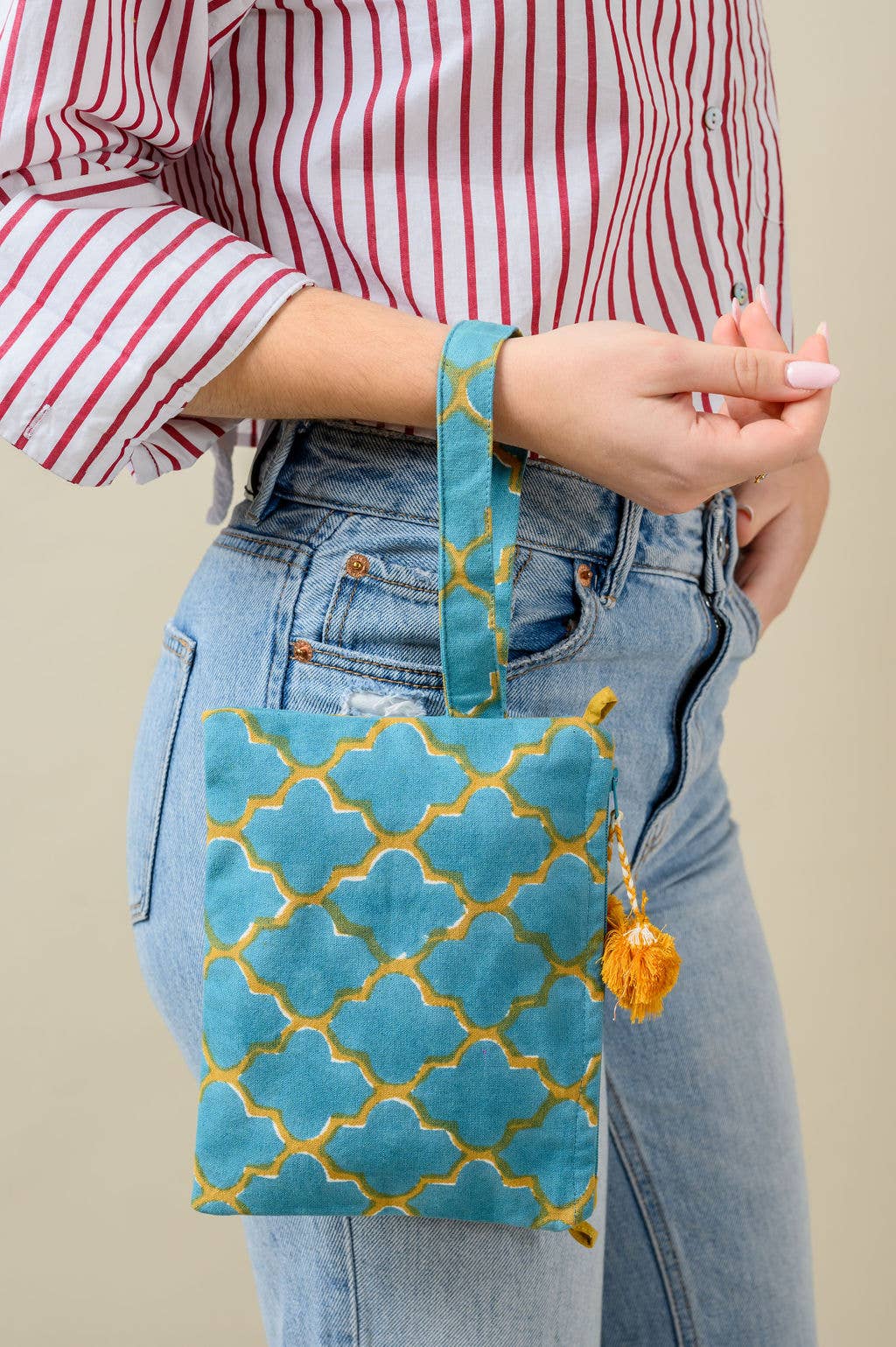 Bolso de Mano Azul y Dorado