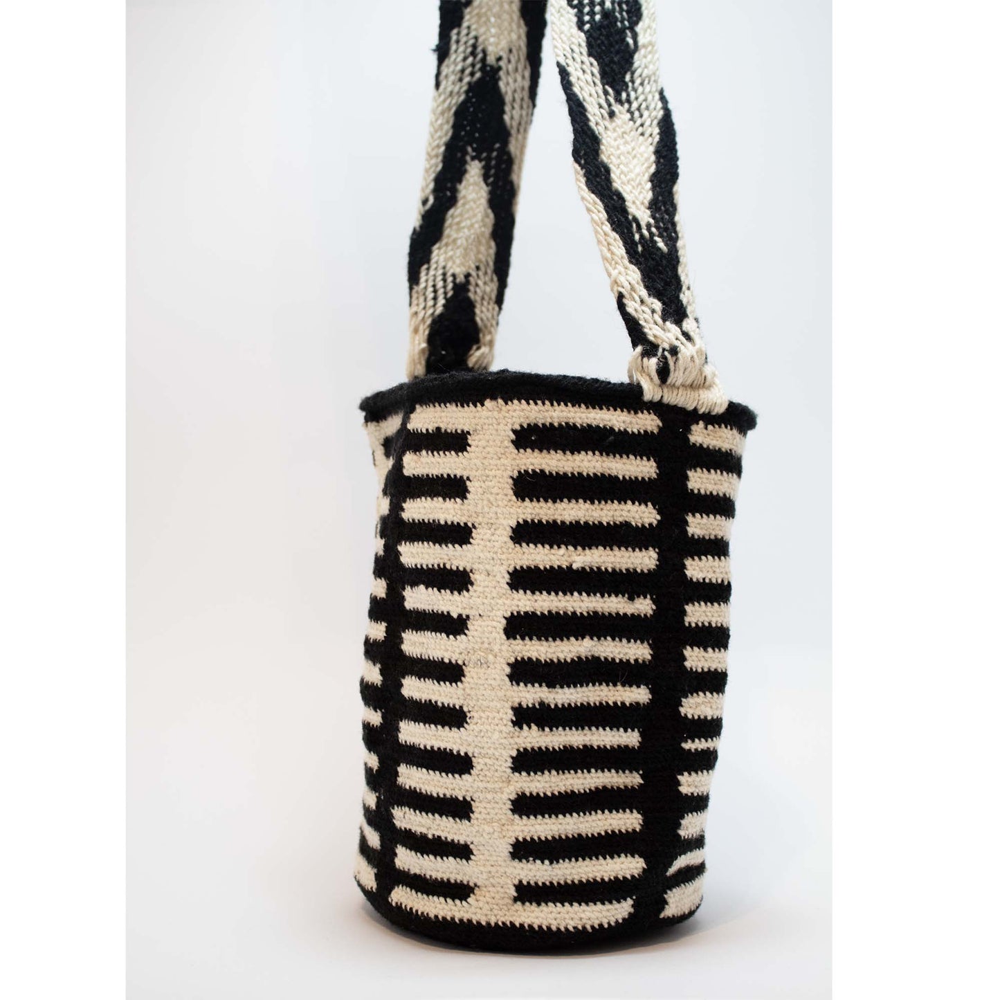 Small Blend wool crossbody Arhuaca bag - RIBS