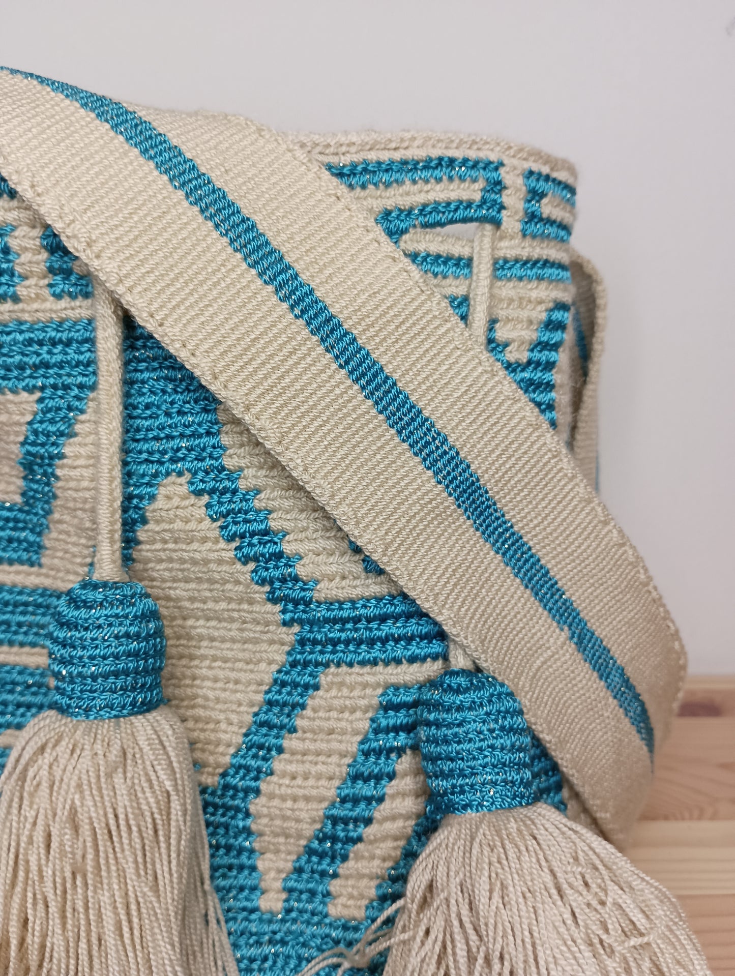 Mochila Wayuu media acqua beige