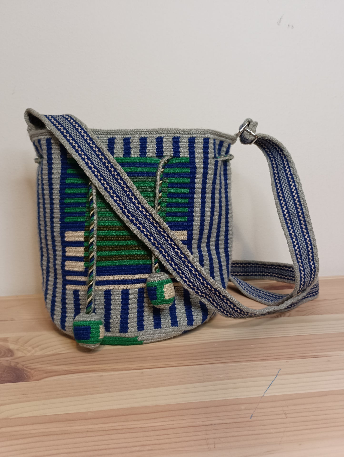 Mochila Wayuu piccola tecnicolor verde