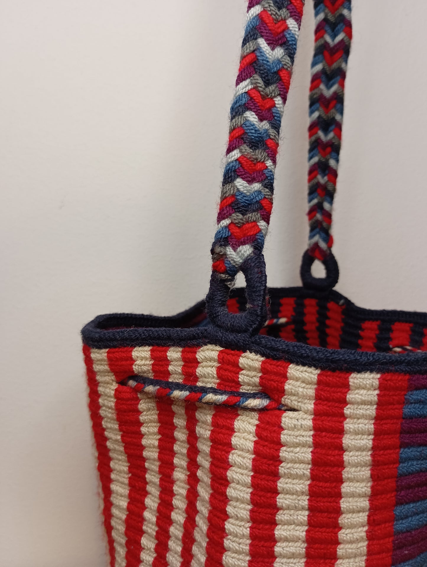 Mochila Wayuu piccola tecnicolor red