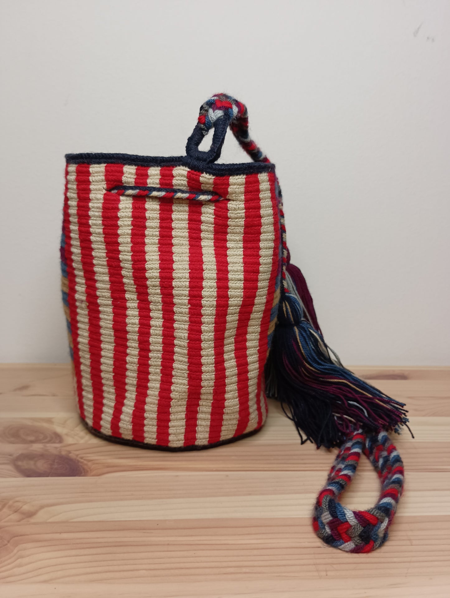 Mochila Wayuu piccola tecnicolor red