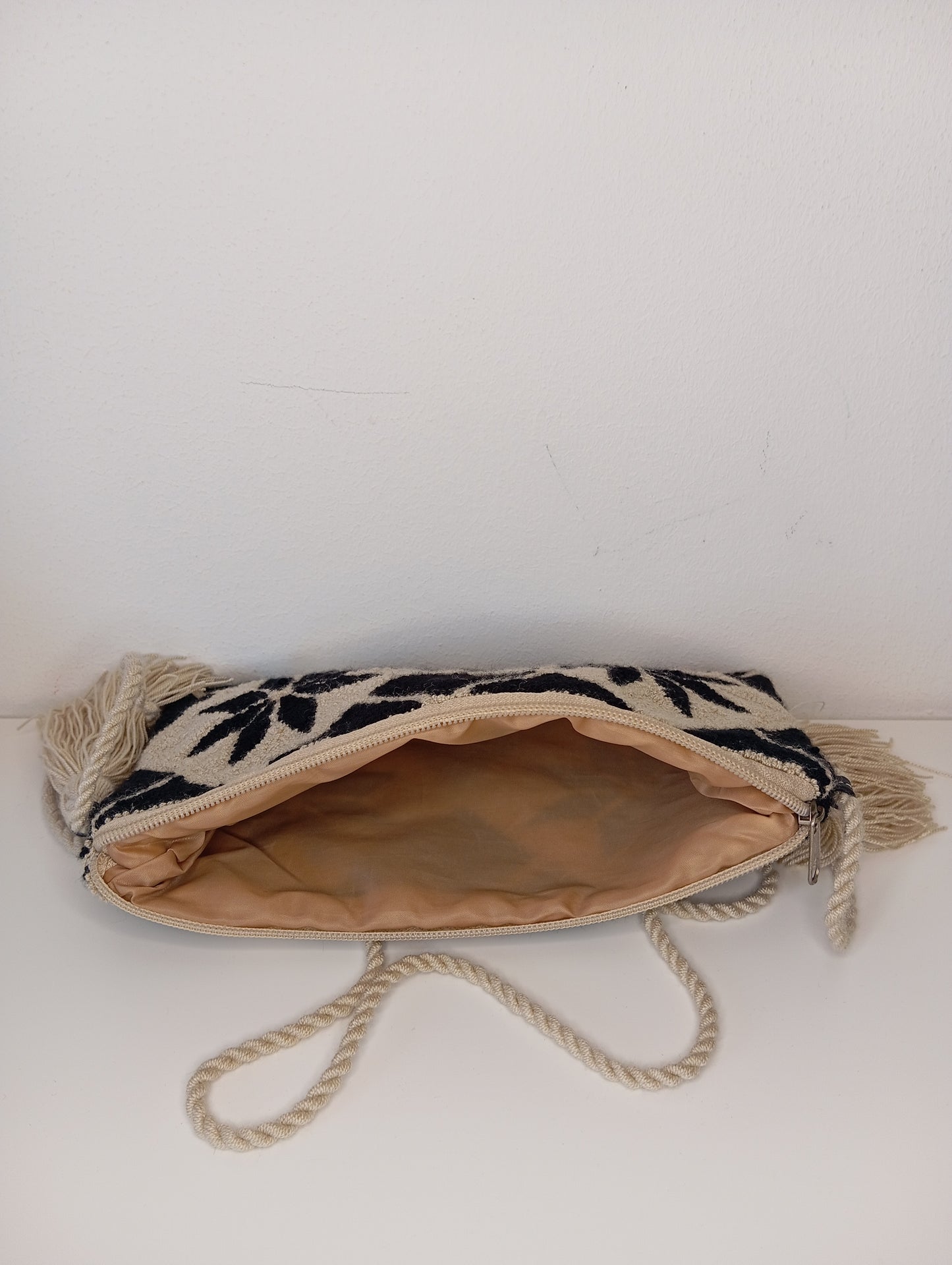 Wayuu Punchneedle shoulder bag - Beige